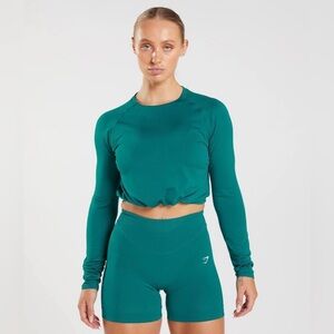 GYMSHARK SWEAT SEAMLESS LONG SLEEVE CROP TOP SIZE MEDIUM